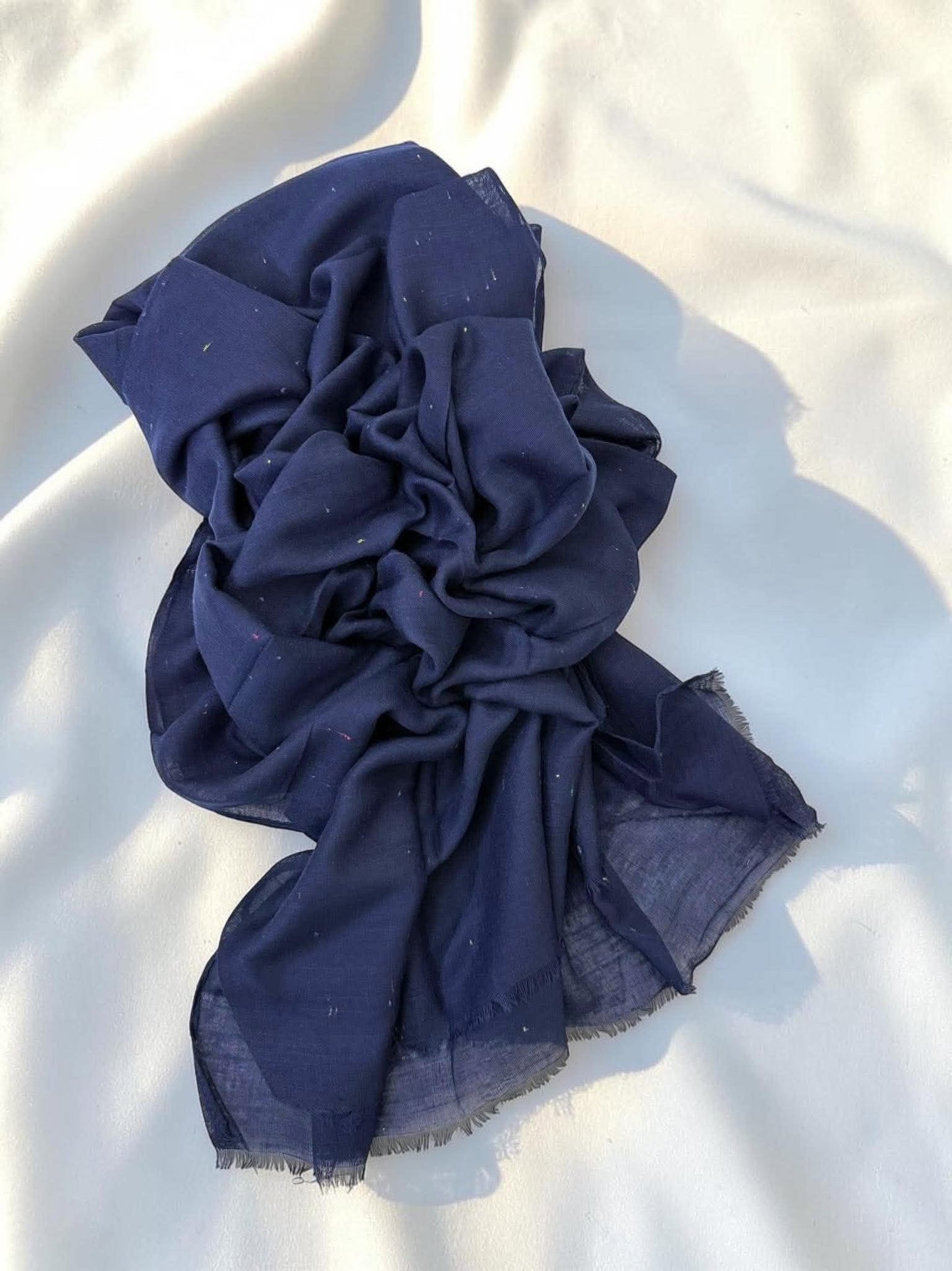 Dotted lawn - Navy blue