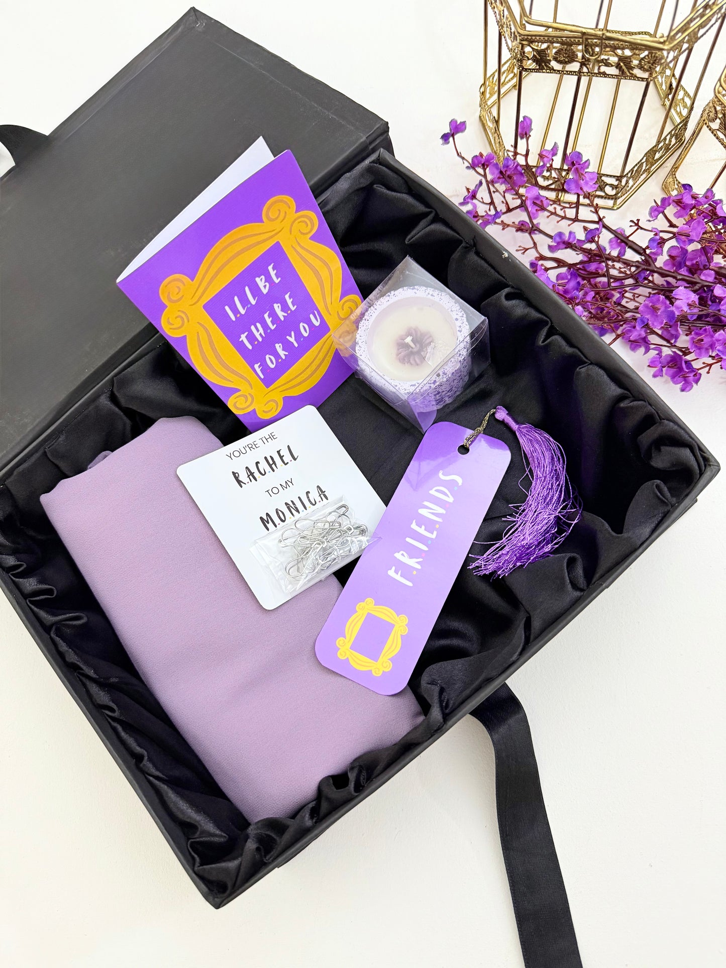 F.R.I.E.N.D.S themed gift box