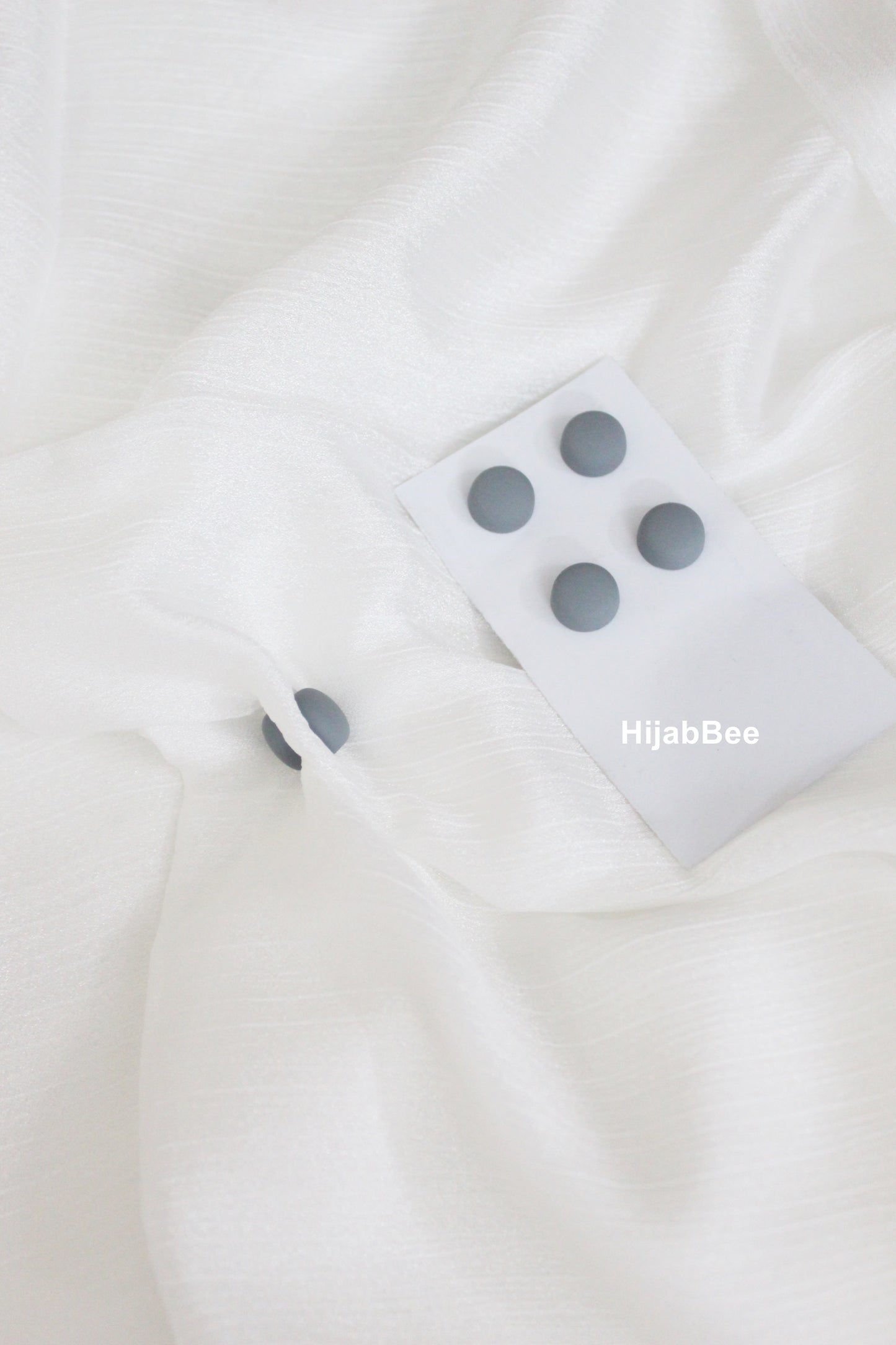 MATTE MAGNET PIN - GREY