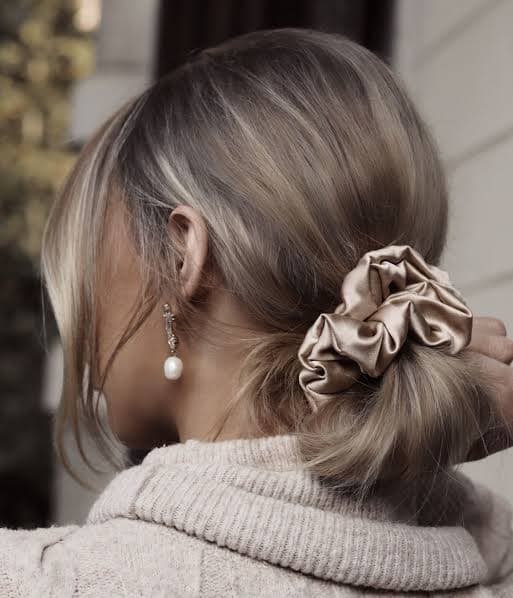 SCRUNCHIE - RANDOM COLOR