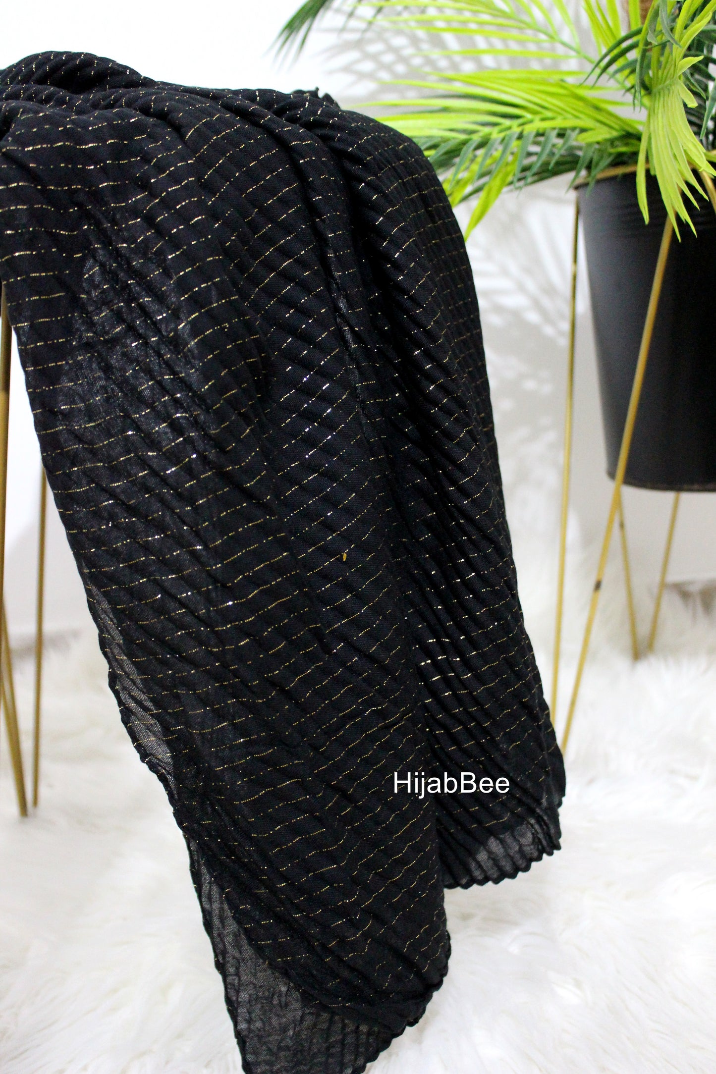 PLEATED GOLD - BLACK