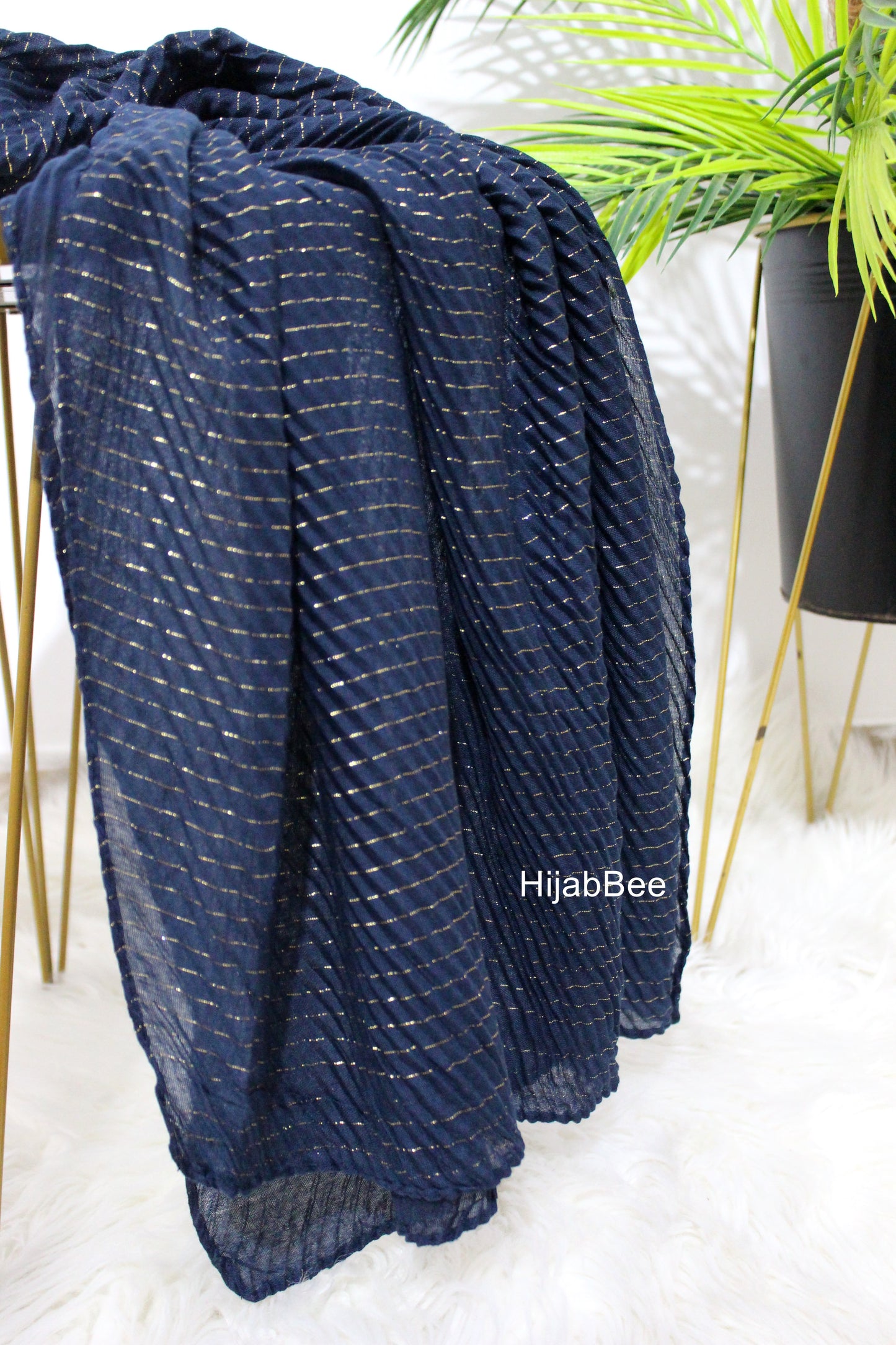 PLEATED GOLD - NAVY BLUE