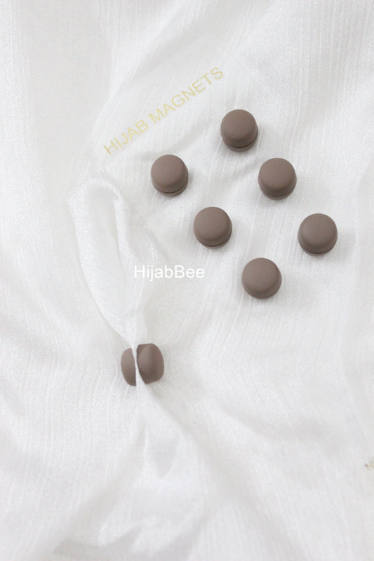 MATTE MAGNET PIN - MOCHA