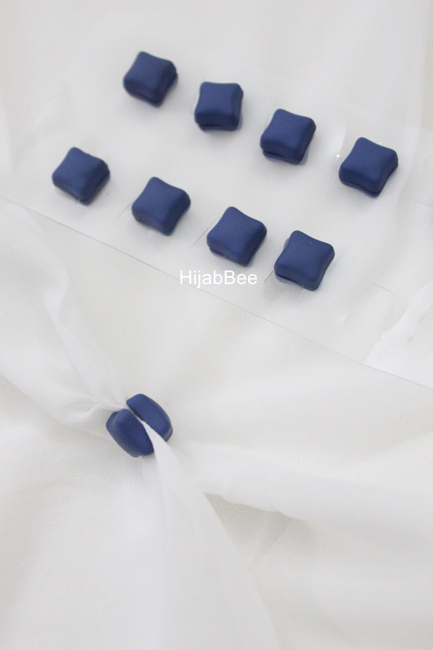 SQUARE MAGNET PIN - BLUE